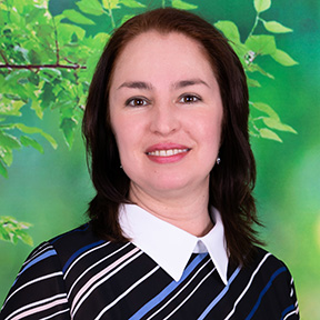 Мими Николова